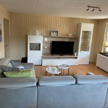 Haus Karl بيت للعطل